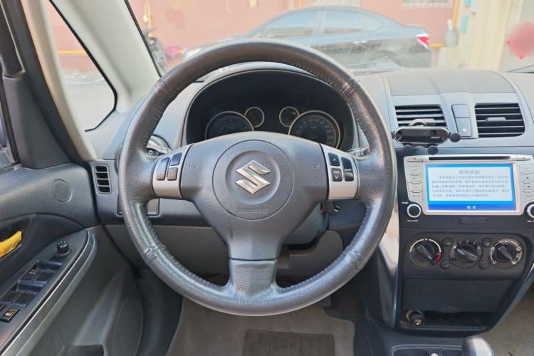 Used Suzuki SX4 2011 Revised Version 1.6L Automatic Sport Edition Steering Wheel