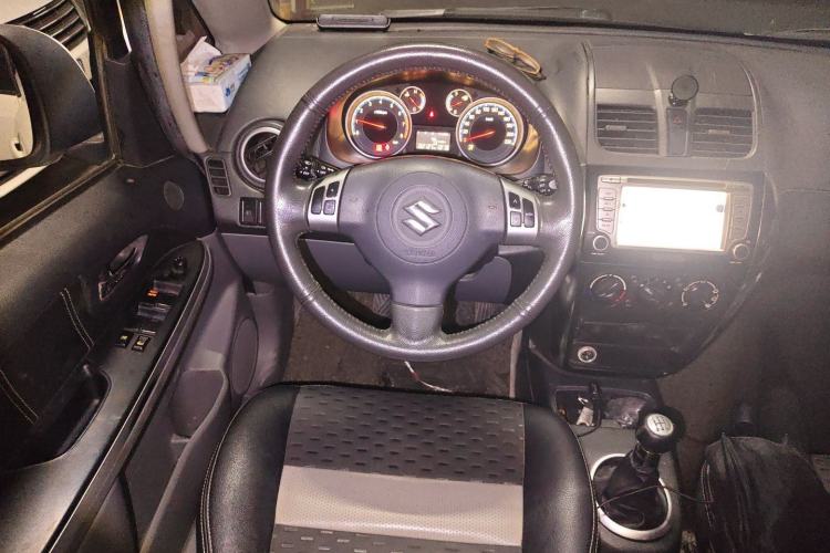 Used Suzuki SX4 2011 Revised Version 1.6L Manual Sport Edition Steering Wheel