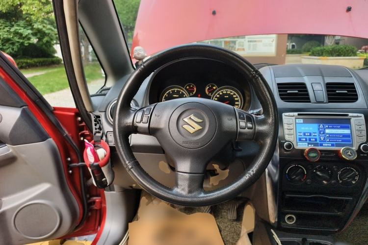 Used Suzuki SX4 2011 Revised Version 1.6L Manual Sport Edition Steering Wheel