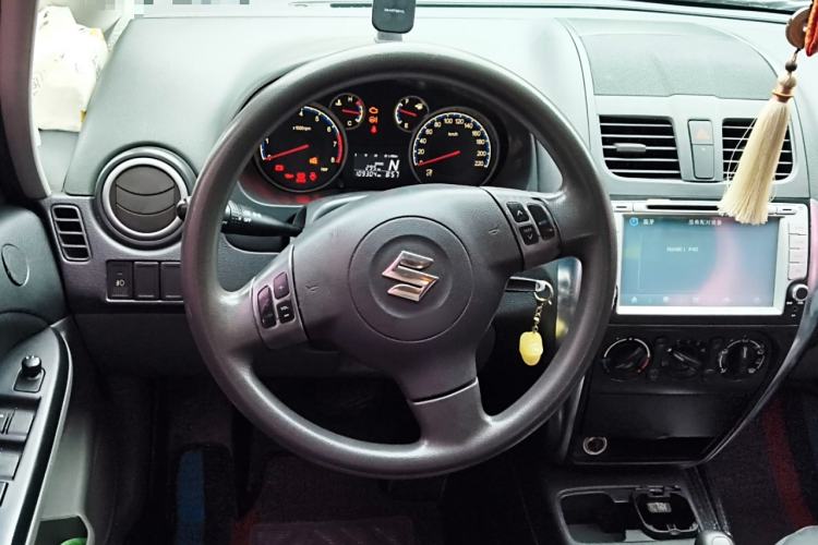 Used Suzuki SX4 2011 Revised 1.6L Automatic Dynamic Version Steering Wheel