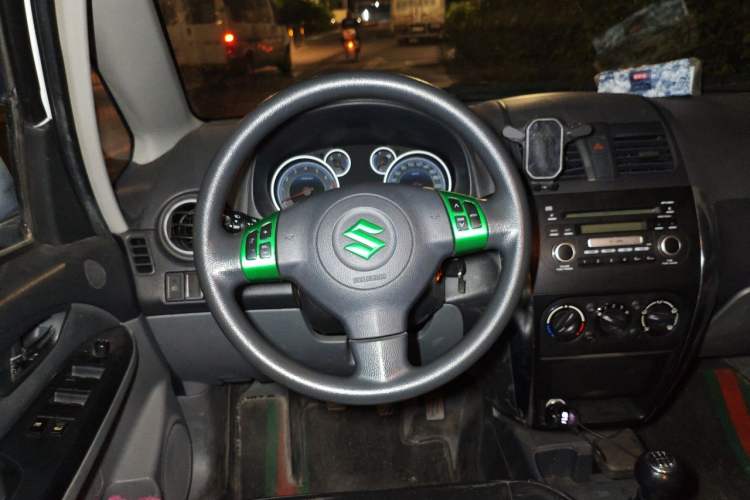 Used Suzuki SX4 2011 Revised Version 1.6L Manual – Dynamic Edition Steering Wheel
