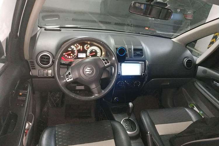 Used Suzuki SX4 2011 Revised Version 1.6L Automatic Sport Edition Steering Wheel