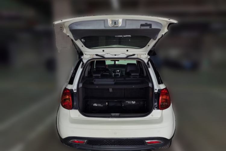 Used Suzuki SX4 2011 Revised Version 1.6L Manual Sport Edition Trunk