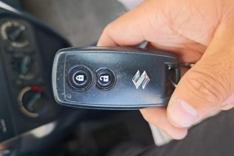 Used Suzuki SX4 2011 Revised Version 1.6L Automatic Sport Edition Vehicle Key