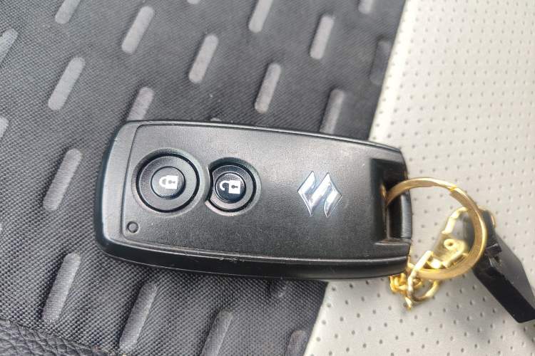 Used Suzuki SX4 2011 Revised Version 1.6L Automatic Sport Edition Vehicle Key