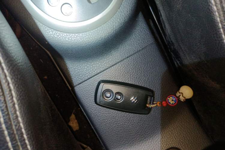 Used Suzuki SX4 2011 Revised Version 1.6L Automatic Sport Edition Vehicle Key