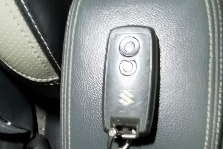 Used Suzuki SX4 2011 Revised Version 1.6L Manual Sport Edition Vehicle Key
