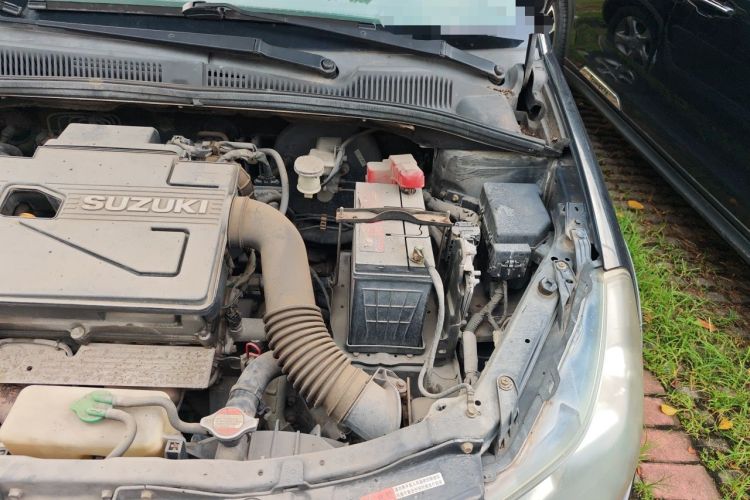 Used Suzuki SX4 2012 1.6L Automatic Ruiqi Model Engine Bay Left