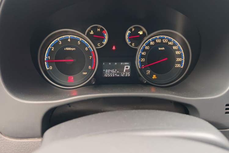 Used Suzuki SX4 2012 1.6L Automatic Ruiqi Model Odometer Close Up