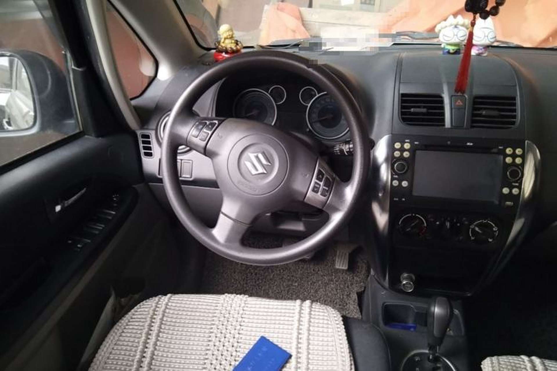 Used Suzuki SX4 2012 1.6L Automatic Ruiqi Model Steering Wheel
