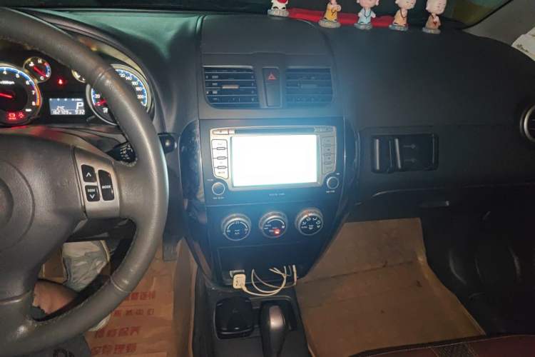Used Suzuki SX4 2012 Ruiqi 1.8L Automatic Sport Model Audio And AC Panel