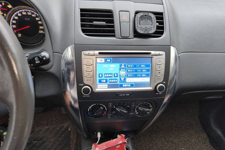 Used Suzuki SX4 2012 1.6L Automatic Ruiqi Model Audio And AC Panel