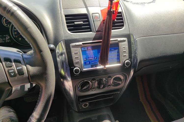 Used Suzuki SX4 2012 1.6L Automatic Ruiqi Model Audio And AC Panel