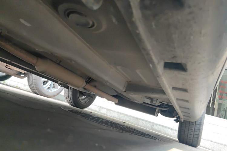 Used Suzuki SX4 2012 1.6L Automatic Ruiqi Model Chassis Front Left