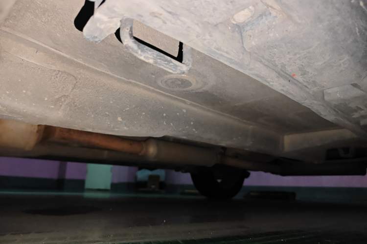Used Suzuki SX4 2012 1.6L Automatic Ruiqi Model Chassis Front Left