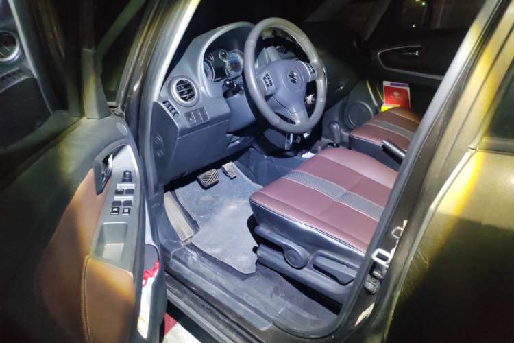 Used Suzuki SX4 2012 Ruiqi 1.8L Automatic Sport Model Driver Seat