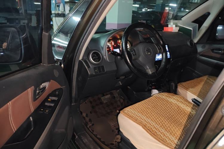 Used Suzuki SX4 2012 1.6L Automatic Ruiqi Model Driver Seat