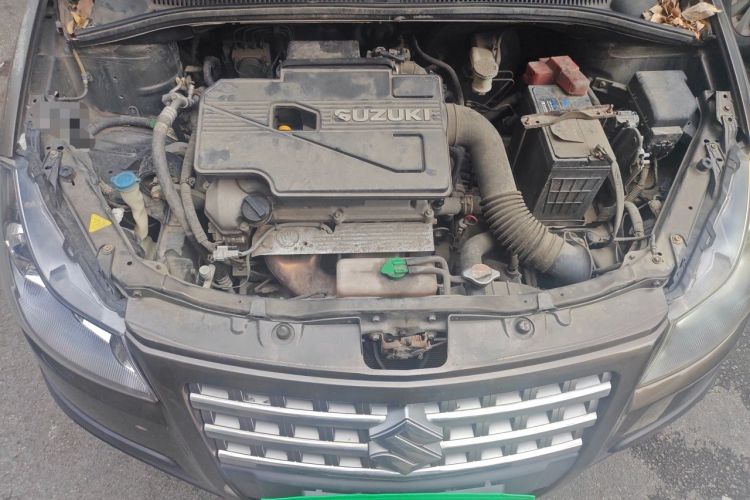 Used Suzuki SX4 2012 1.6L Automatic Ruiqi Model Engine Bay