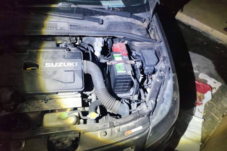 Used Suzuki SX4 2012 Ruiqi 1.8L Automatic Sport Model Engine Bay Left