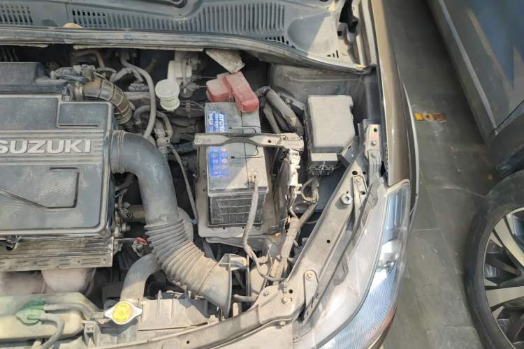 Used Suzuki SX4 2012 1.6L Automatic Ruiqi Model Engine Bay Left