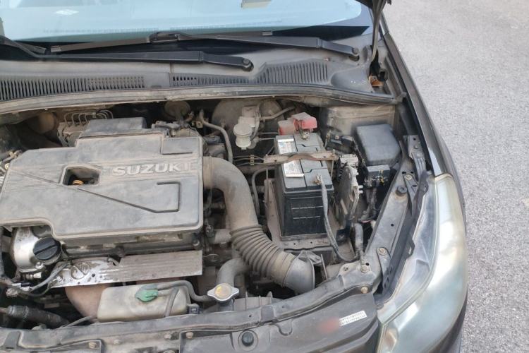 Used Suzuki SX4 2012 1.6L Manual Ruiqi Model Engine Bay Left