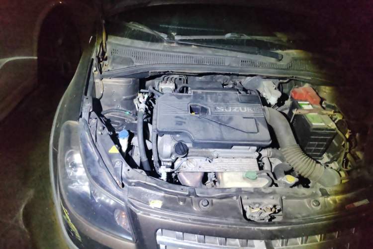 Used Suzuki SX4 2012 Ruiqi 1.8L Automatic Sport Model Engine Bay Right