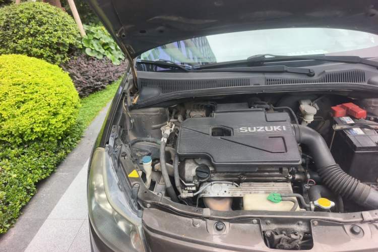 Used Suzuki SX4 2012 1.6L Automatic Ruiqi Model Engine Bay Right