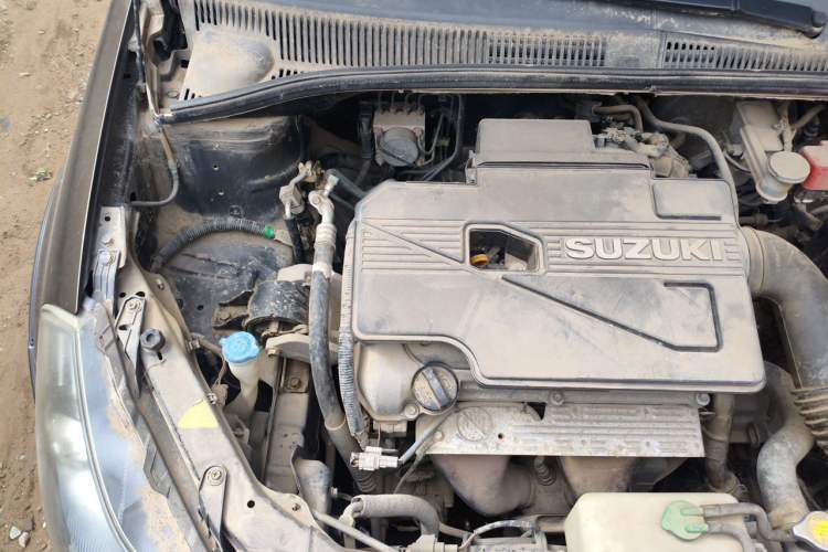 Used Suzuki SX4 2012 1.6L Manual Ruiqi Model Engine Bay Right