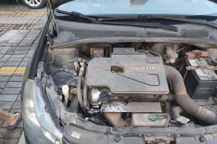 Used Suzuki SX4 2012 1.6L Manual Ruiqi Model Engine Bay Right