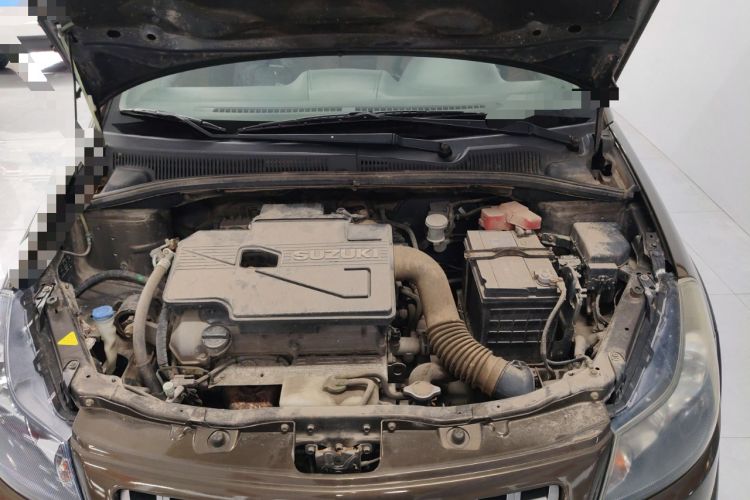 Used Suzuki SX4 2012 1.6L Manual Ruiqi Model Engine Bay