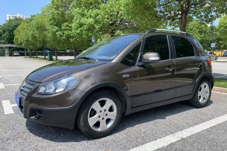 Used Suzuki SX4 2012 1.6L Automatic Ruiqi Model Exterior 2