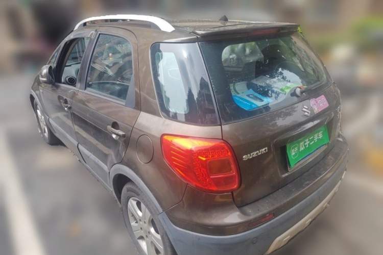 Used Suzuki SX4 2012 1.6L Automatic Ruiqi Model Exterior 3