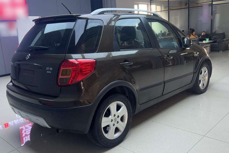 Used Suzuki SX4 2012 1.6L Automatic Ruiqi Model Exterior 3