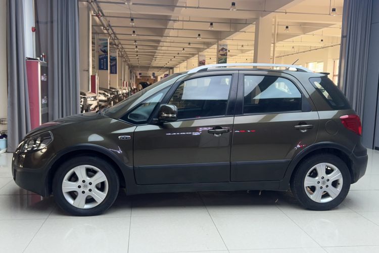 Used Suzuki SX4 2012 1.6L Automatic Ruiqi Model Exterior 5