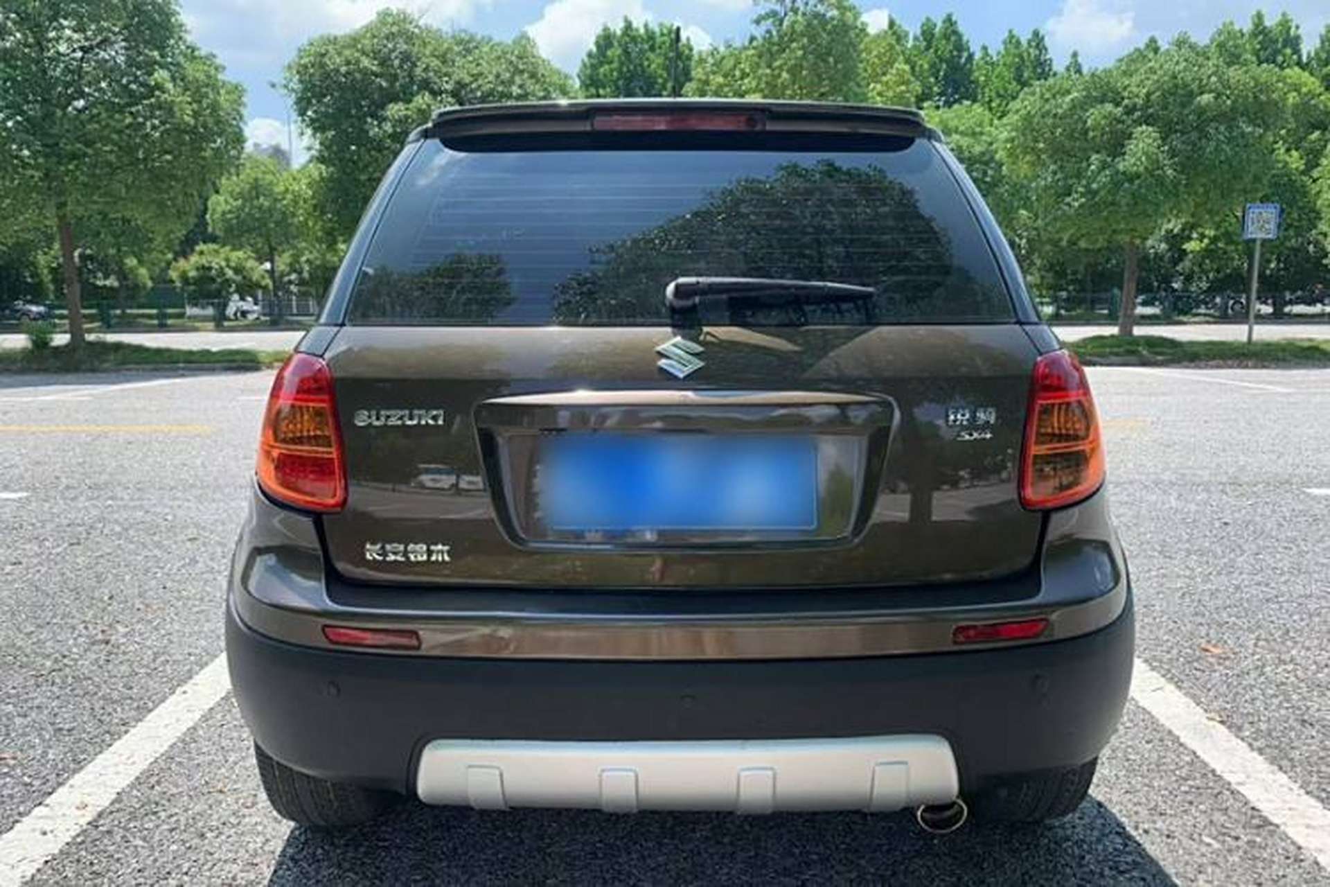 Used Suzuki SX4 2012 1.6L Automatic Ruiqi Model Exterior 5