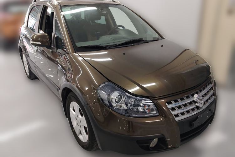 Used Suzuki SX4 2012 1.6L Manual Ruiqi Model Front Right 45 Deg