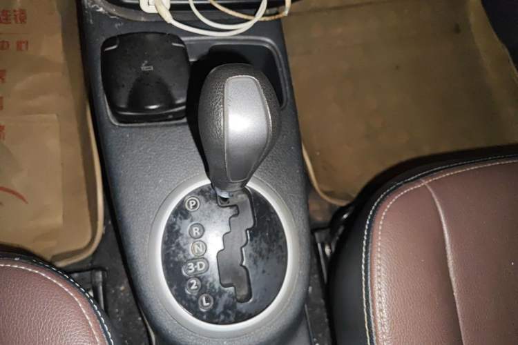 Used Suzuki SX4 2012 Ruiqi 1.8L Automatic Sport Model Gear Lever