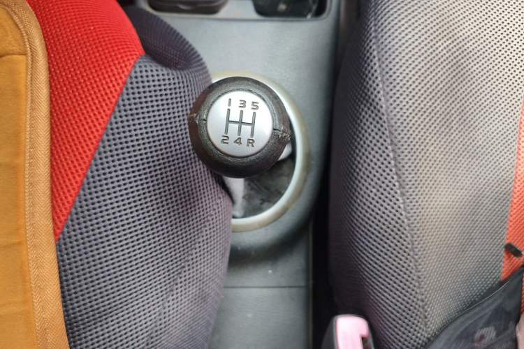 Used Suzuki SX4 2012 1.6L Manual Ruiqi Model Gear Lever