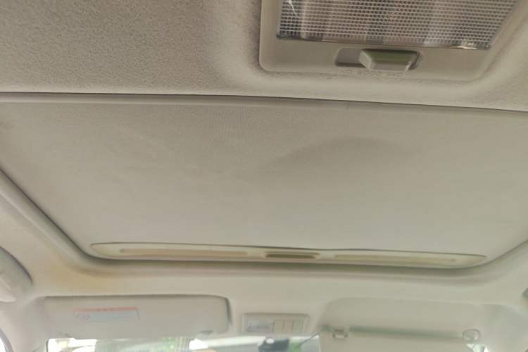 Used Suzuki SX4 2012 1.6L Automatic Ruiqi Model Headliner