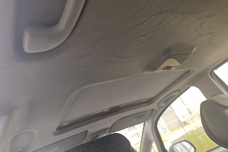 Used Suzuki SX4 2012 1.6L Automatic Ruiqi Model Headliner