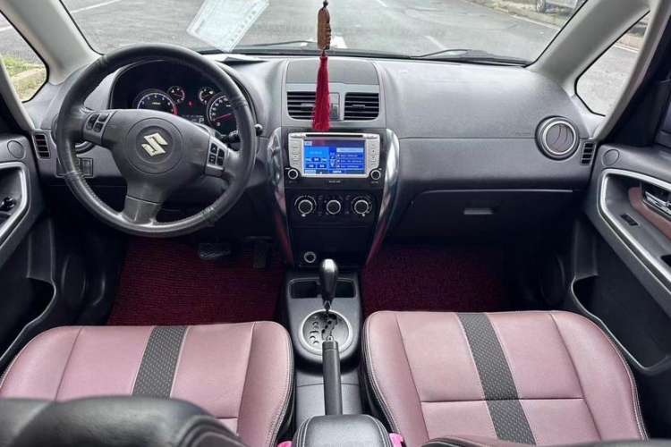 Used Suzuki SX4 2012 1.6L Automatic Ruiqi Model Interior 1