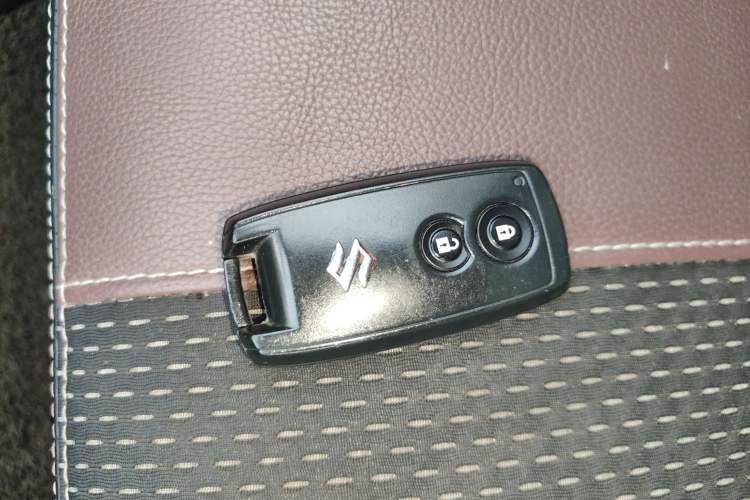 Used Suzuki SX4 2012 1.6L Automatic Ruiqi Model Interior 1