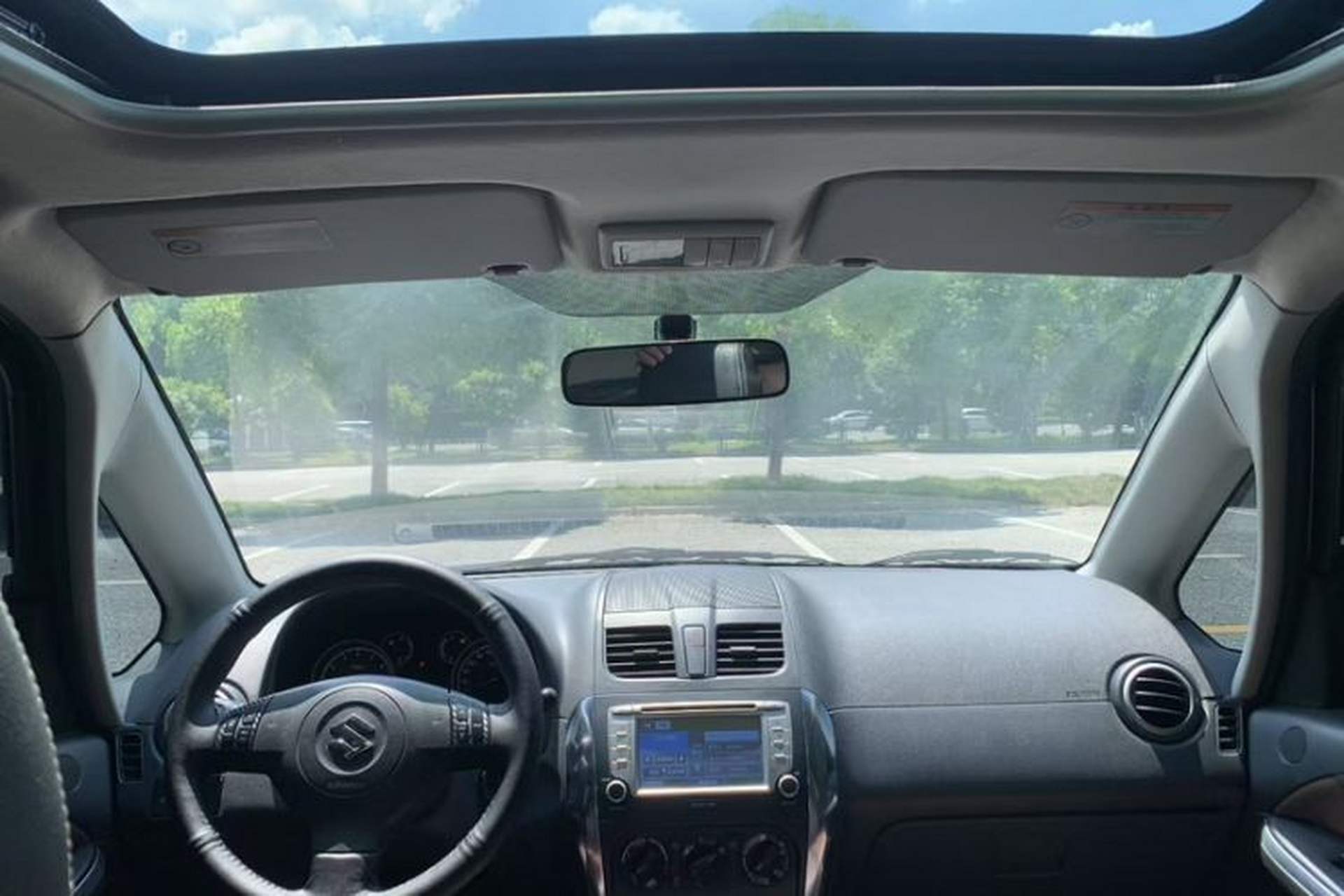 Used Suzuki SX4 2012 1.6L Automatic Ruiqi Model Interior 3