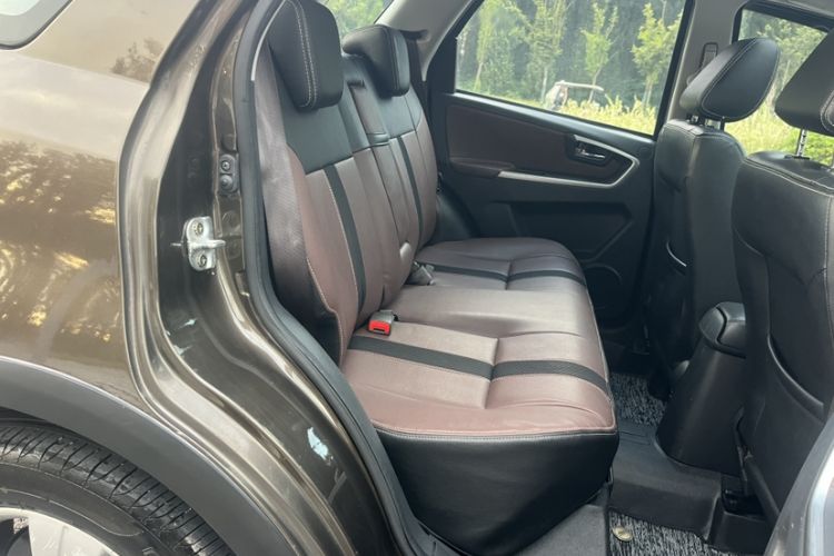 Used Suzuki SX4 2012 1.6L Automatic Ruiqi Model Interior 5