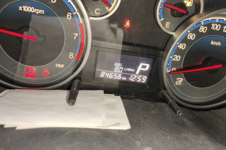 Used Suzuki SX4 2012 1.6L Automatic Ruiqi Model Odometer Close Up