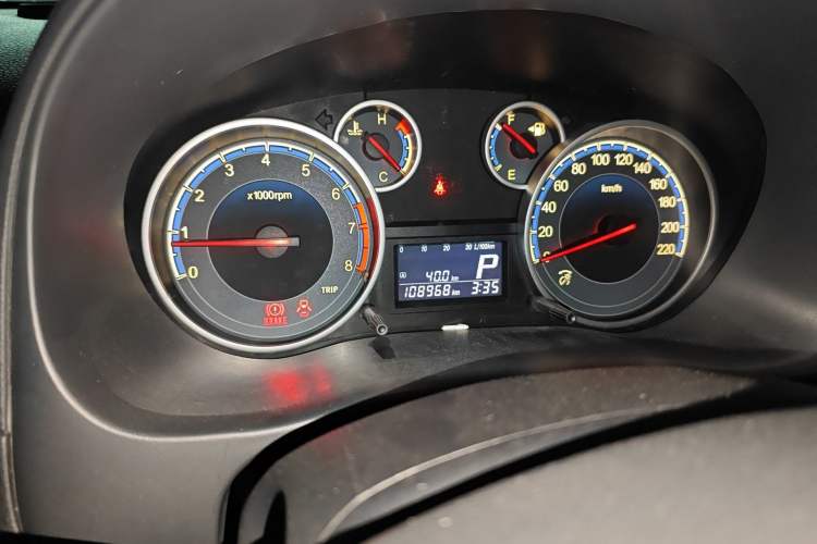 Used Suzuki SX4 2012 1.6L Automatic Ruiqi Model Odometer Close Up