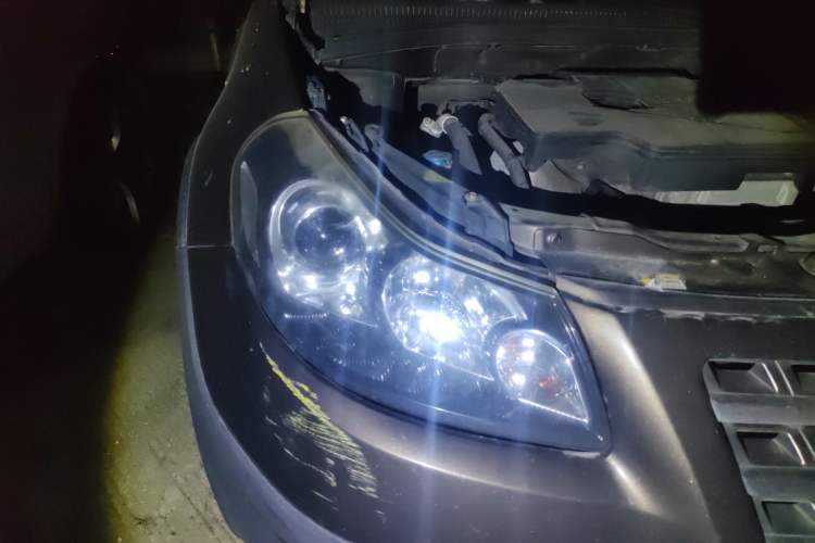 Used Suzuki SX4 2012 Ruiqi 1.8L Automatic Sport Model Right Front Headlight