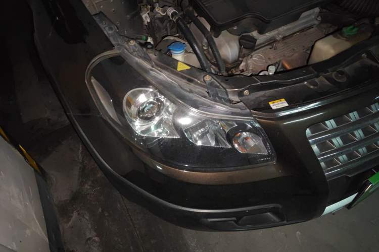 Used Suzuki SX4 2012 Ruiqi 1.8L Automatic Sport Model Right Front Headlight