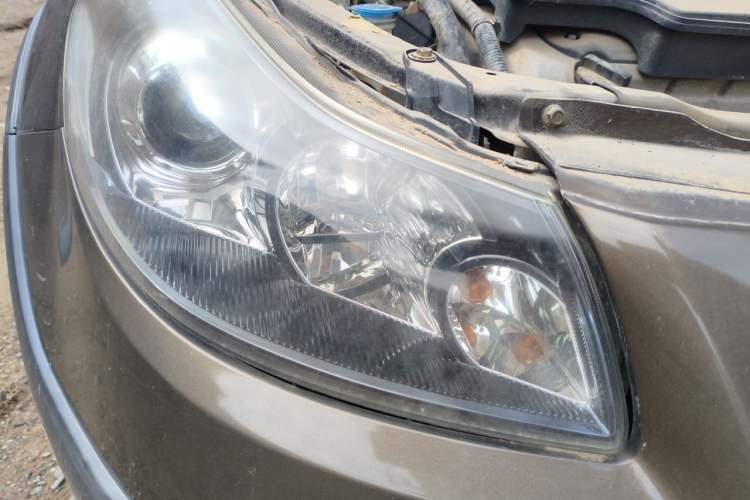 Used Suzuki SX4 2012 1.6L Manual Ruiqi Model Right Front Headlight