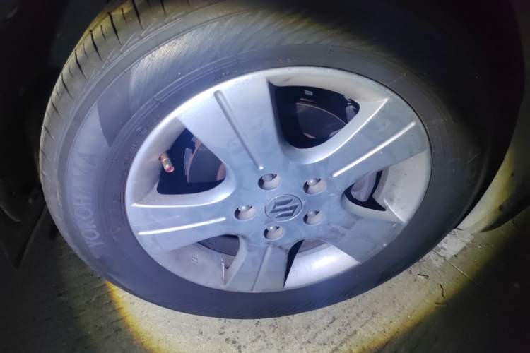 Used Suzuki SX4 2012 Ruiqi 1.8L Automatic Sport Model Right Front Wheel Hub